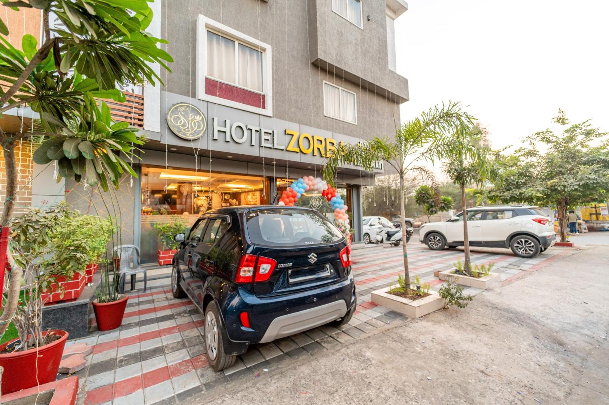 Treebo Premium Zorba Hotell Bhopal Eksteriør bilde