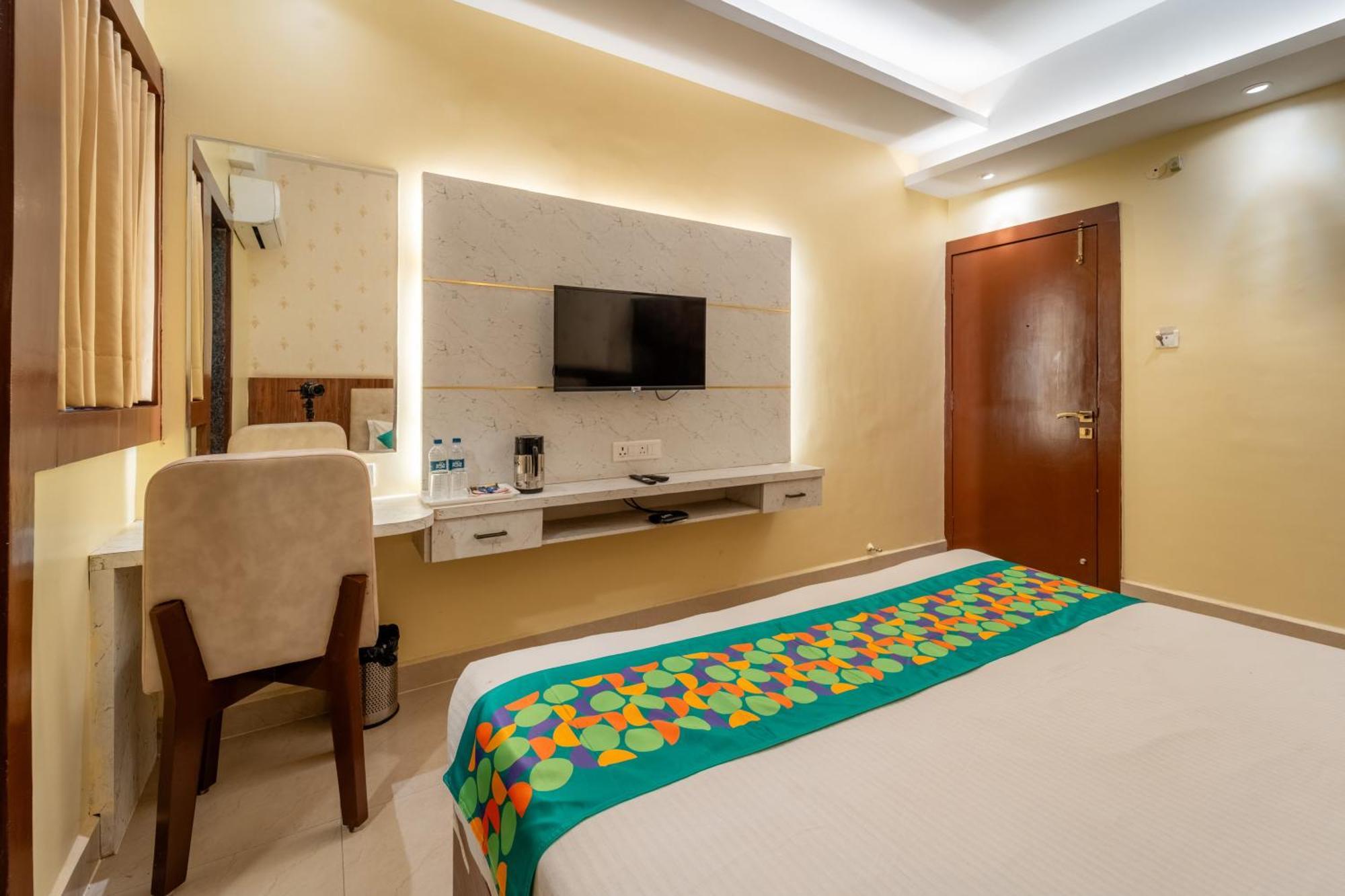 Treebo Premium Zorba Hotell Bhopal Eksteriør bilde