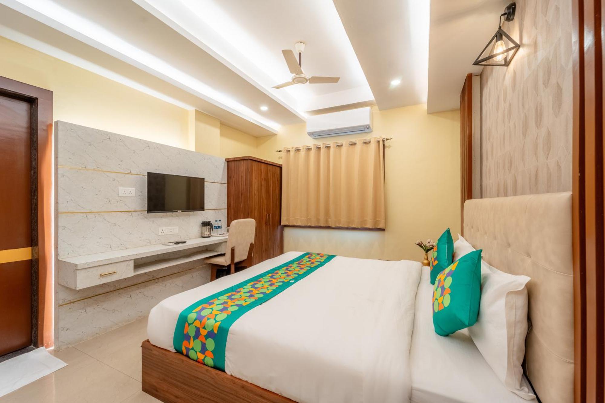 Treebo Premium Zorba Hotell Bhopal Eksteriør bilde